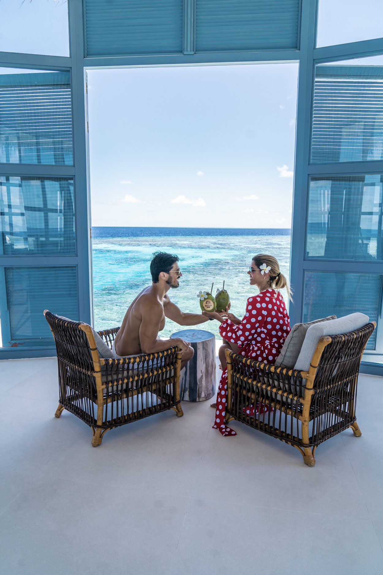 couple at Raffles Maldives Meradhoo